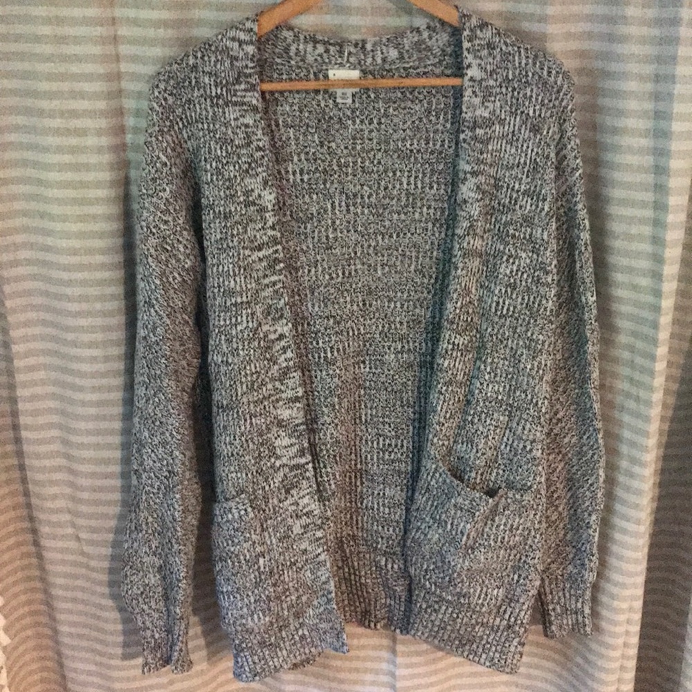 Super soft, NWOT cardigan